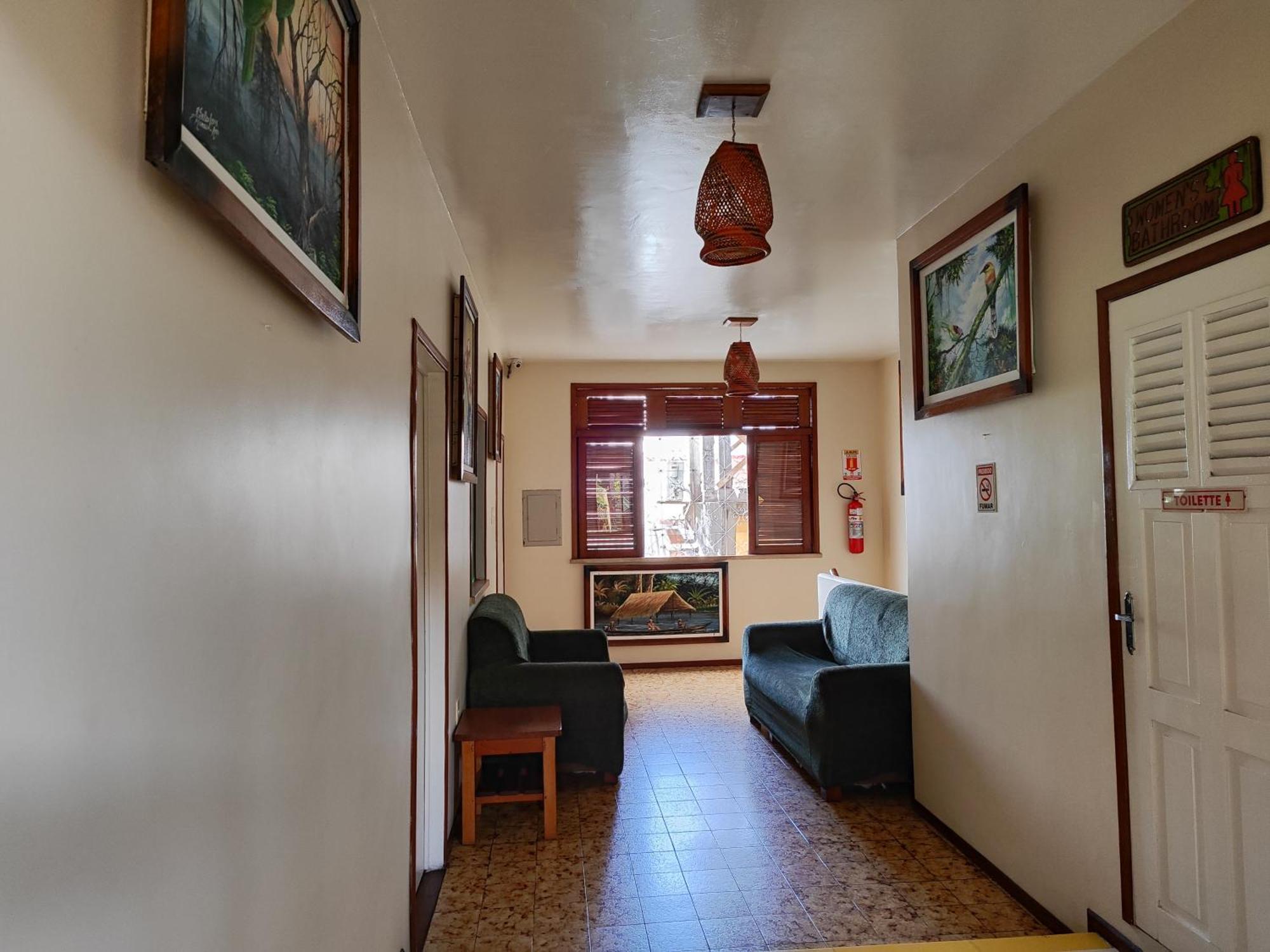 Hostel מנאוס מראה חיצוני תמונה